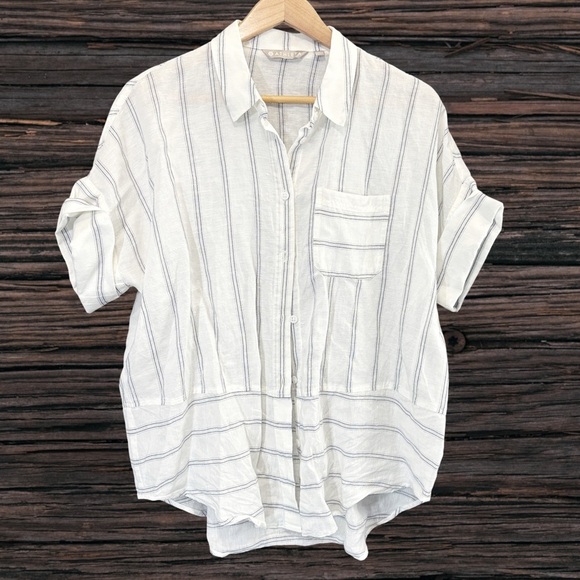 Athleta White and Blue Short Sleeve Tee - Picture 1 of 4